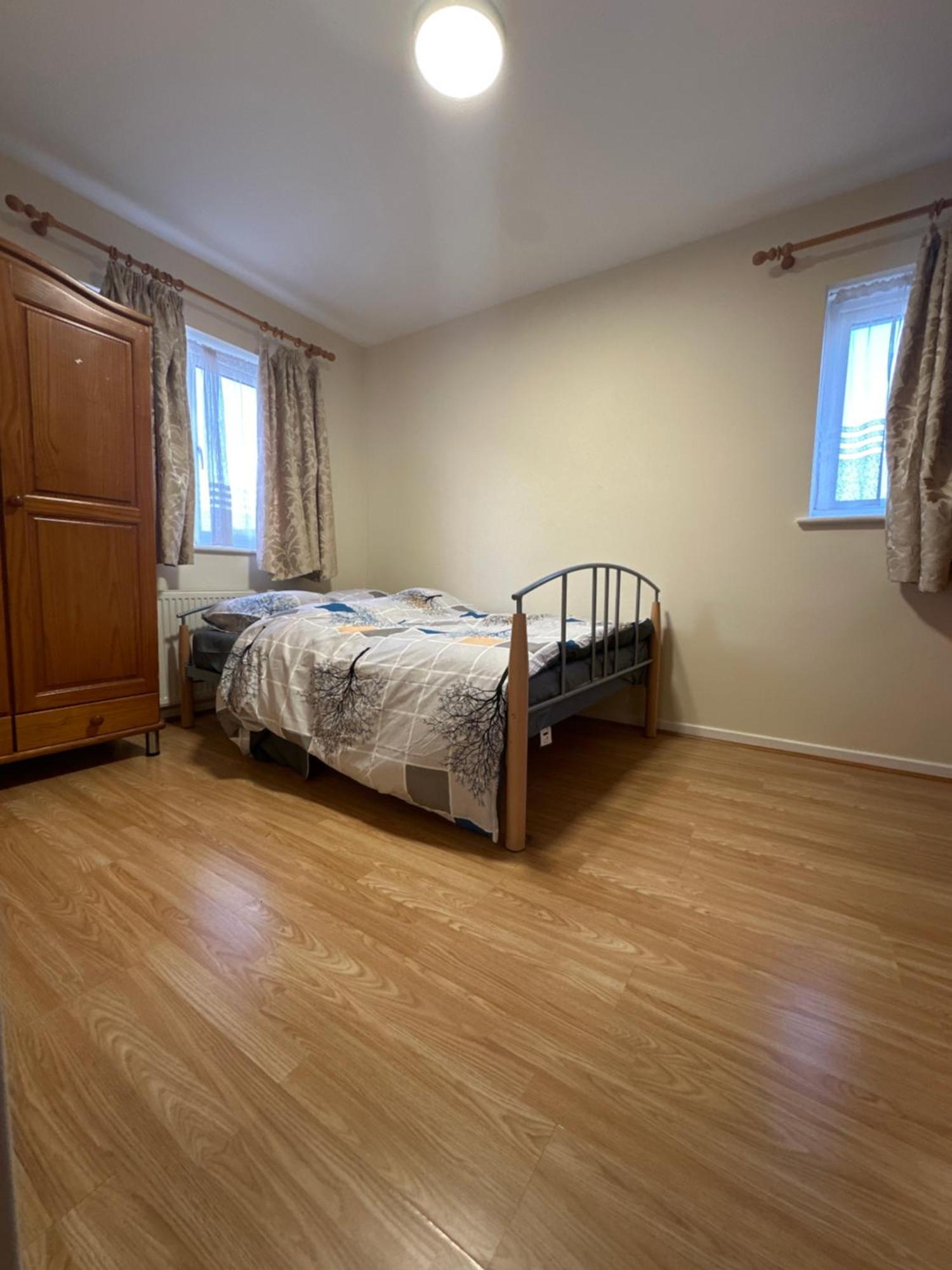 Nice Double Room In Heart Of Лондон Екстер'єр фото