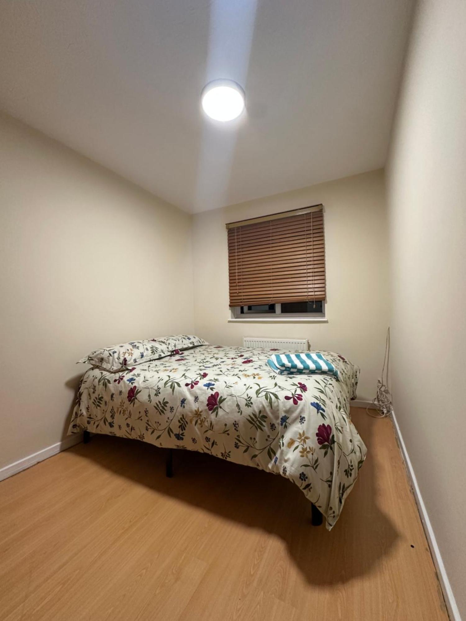 Nice Double Room In Heart Of Лондон Екстер'єр фото
